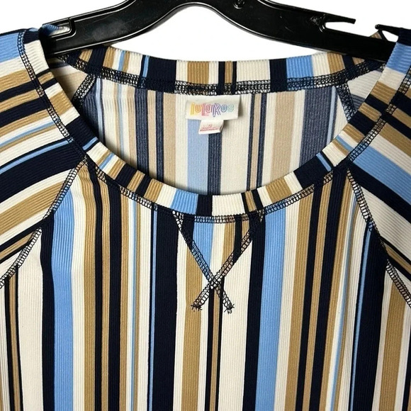 LuLaRoe blouse,women Small.Striped,bright ,hi Lo,scoop,cuffed  & seam details - Picture 4 of 8
